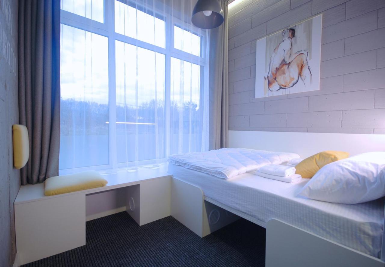 Cubby Hotel 利沃夫 外观 照片