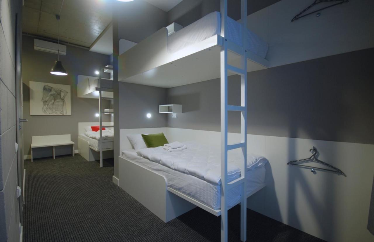Cubby Hotel 利沃夫 外观 照片