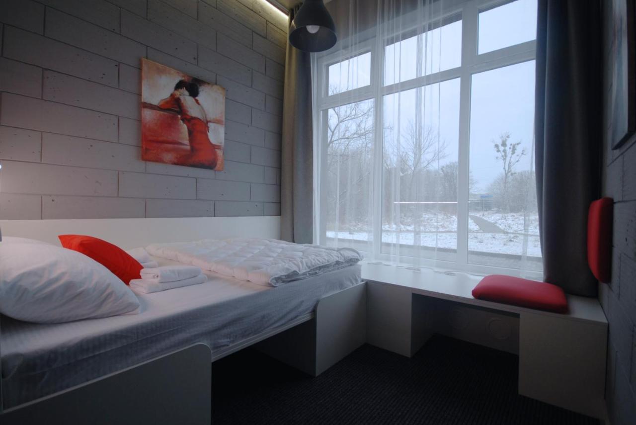 Cubby Hotel 利沃夫 外观 照片