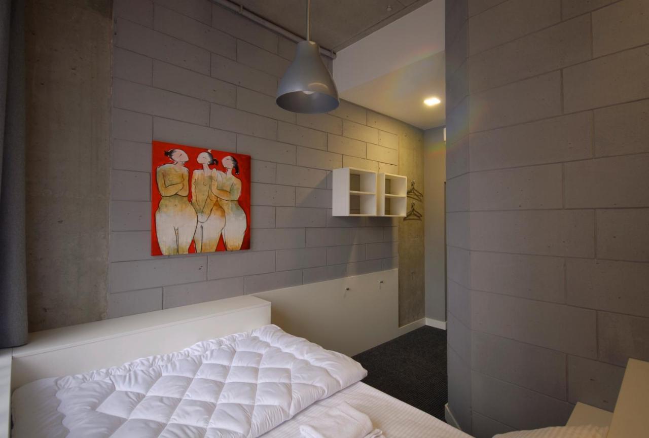 Cubby Hotel 利沃夫 外观 照片